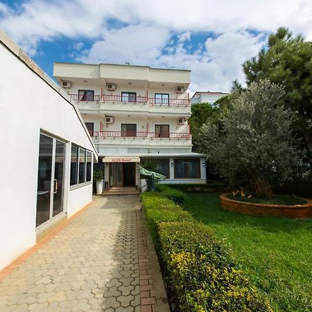 Expert Hotel Golem  Bagian luar foto