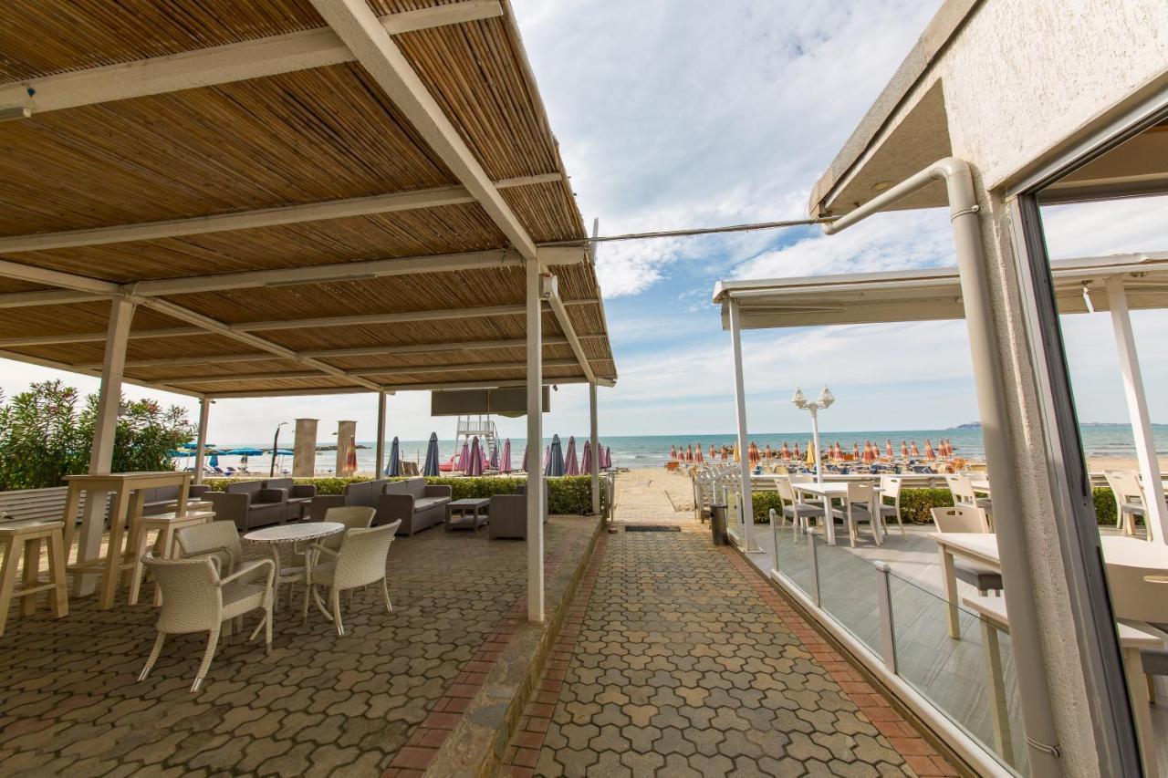 Expert Hotel Golem  Bagian luar foto