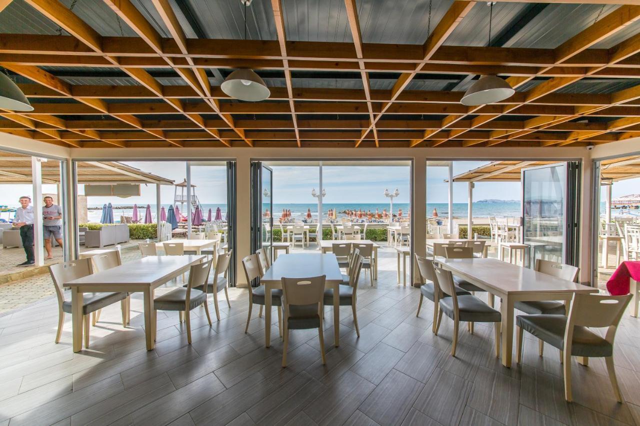Expert Hotel Golem  Bagian luar foto